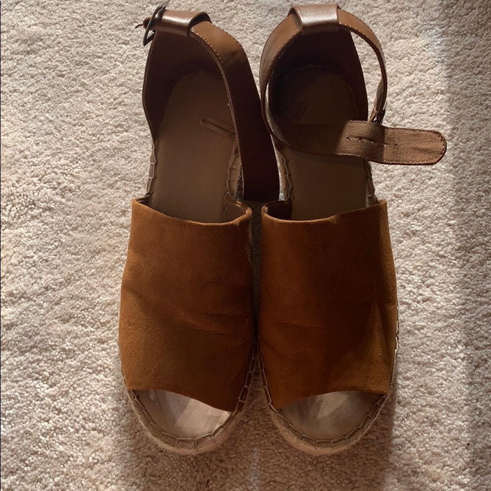 Gap wedges
